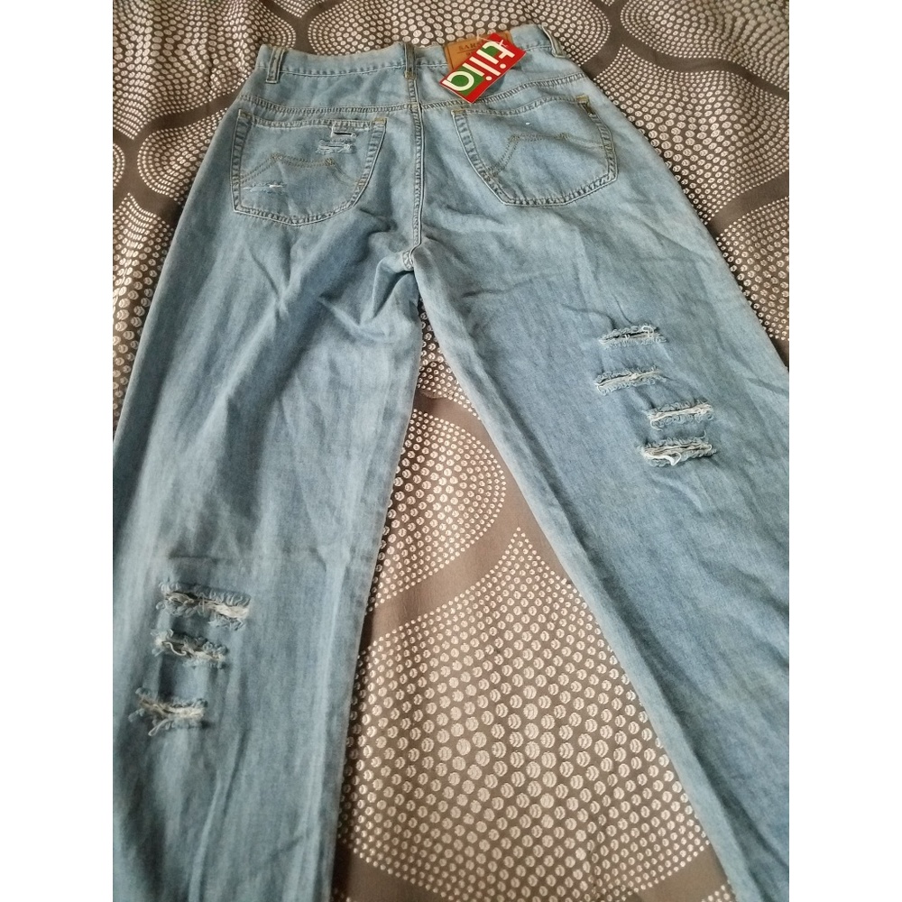 Vtg High-Waisted Ripped Jeans - Picture 3 of 6